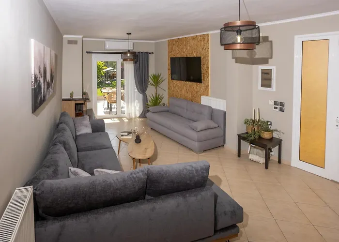 Seaside Palio Villa *