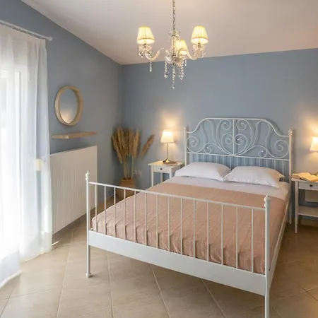 Seaside Palio Villa PalaiónTsiflíkion