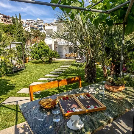 Seaside Palio Villa PalaiónTsiflíkion